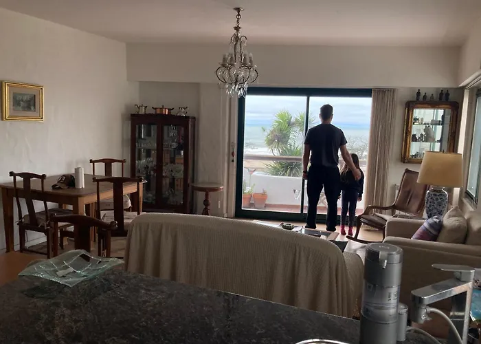 Exclusivo Departamento Frente A Playa Grande